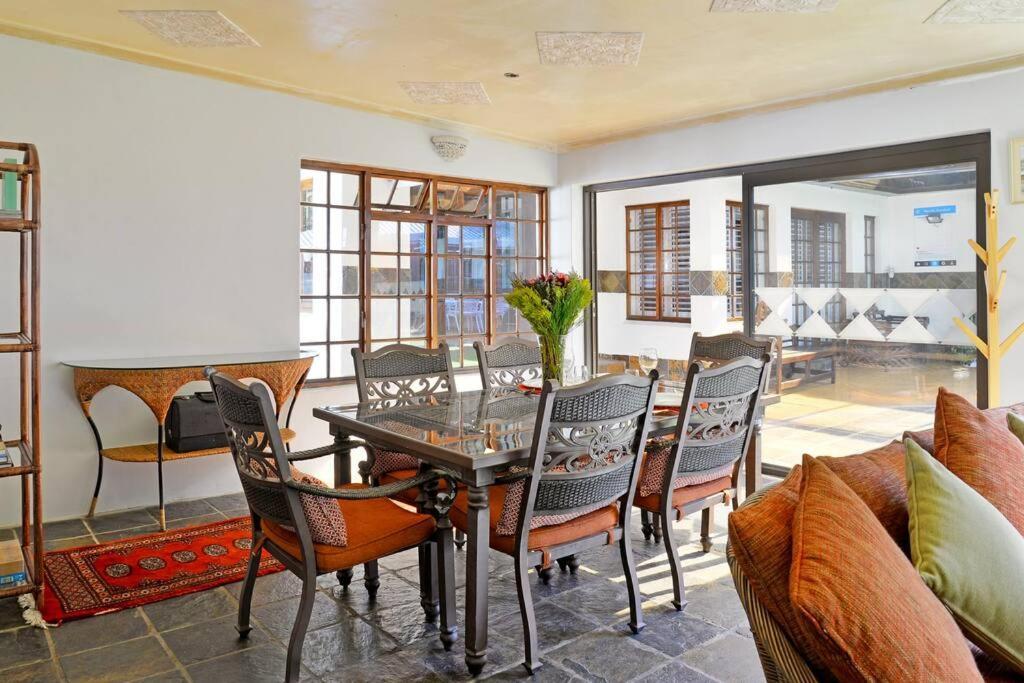 Mawethu Peaceful Garden With Covered Pool And Braai Area Ciudad del Cabo Exterior foto