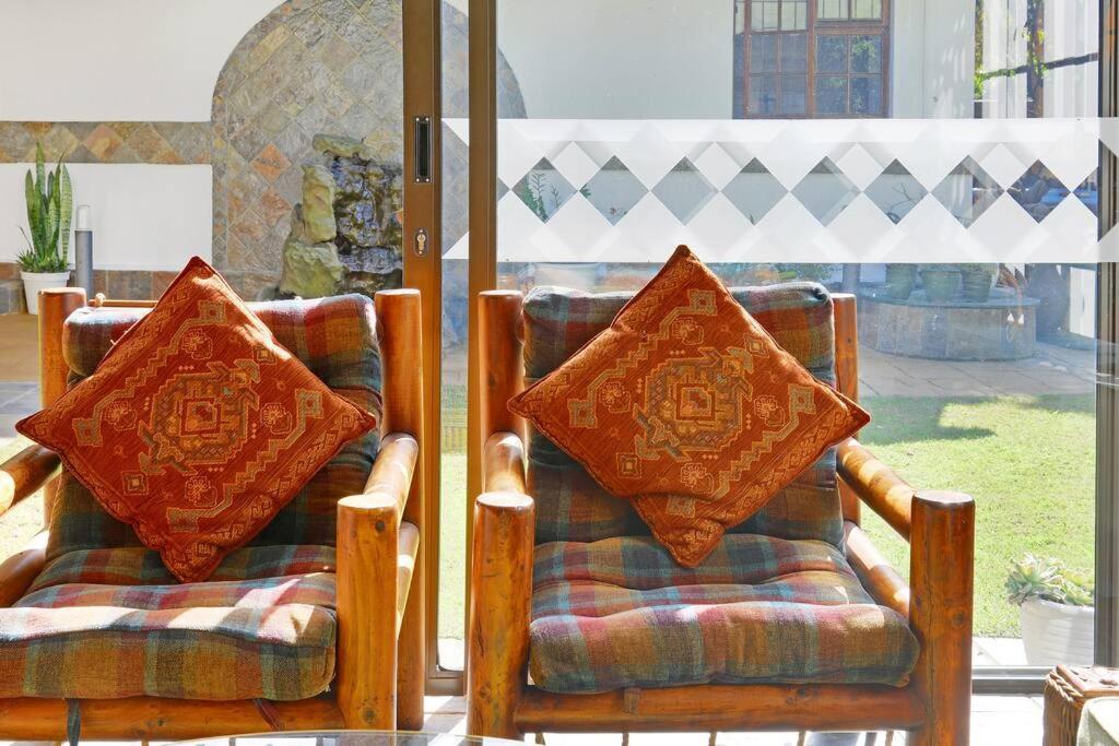 Mawethu Peaceful Garden With Covered Pool And Braai Area Ciudad del Cabo Exterior foto